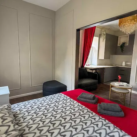 Jacuzzi Overlooking The Tower 公寓